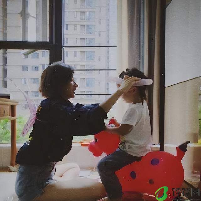 万茜老公被曝出轨，带美女酒店约会，万茜曾是不婚族，不想生娃-月光资讯网