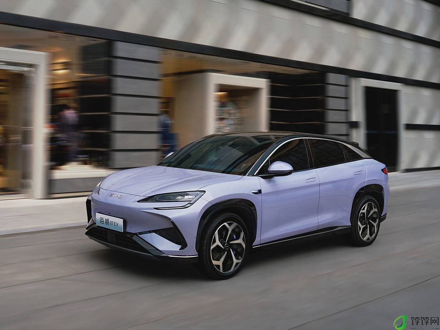 比ModelY划算！4.8米SUV不到19万，4.2秒破百660km续航，800V平台