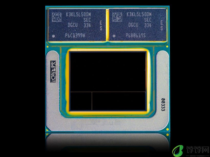 英特尔酷睿 Ultra 200V \