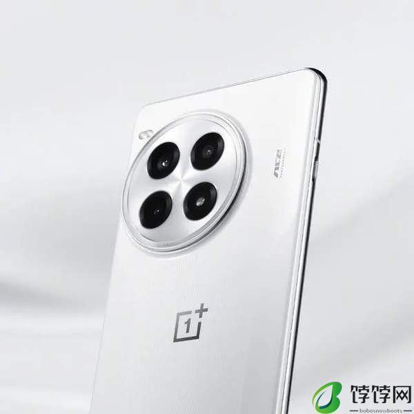 一加Ace3Pro白色陶瓷典藏版真机图片