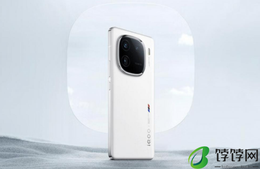 iqoo13最新官方消息 2k直屏+6000mAh+骁龙8Gen4