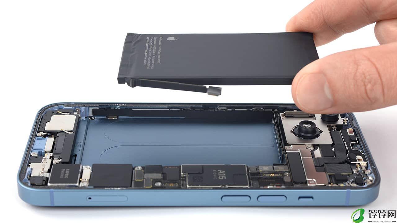 欧盟又出手了 iPhone 电池更换或将迎来变革