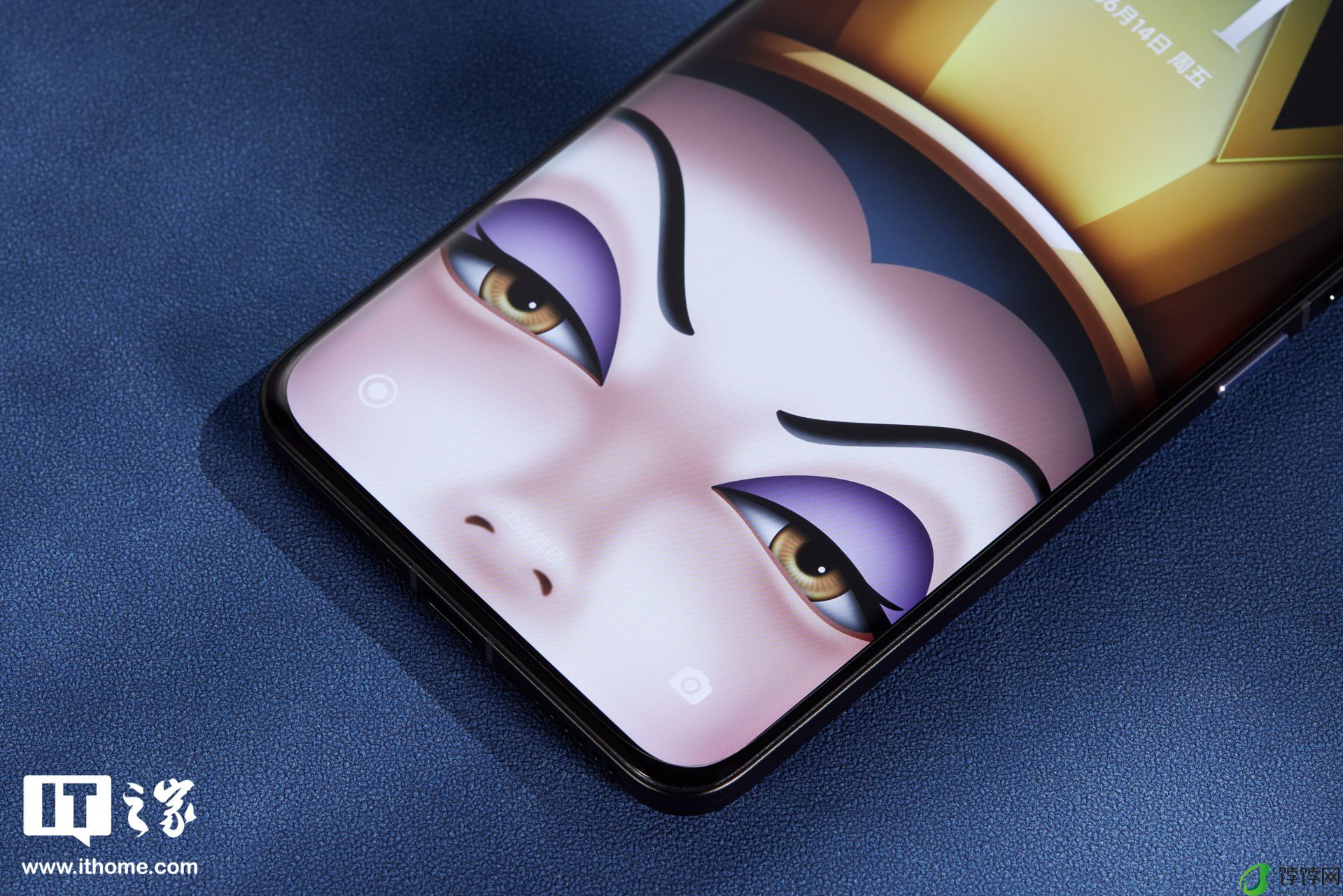 小米 Civi 4 Pro 迪士尼公主限定版图赏:内嵌“魔镜”的深度定制机