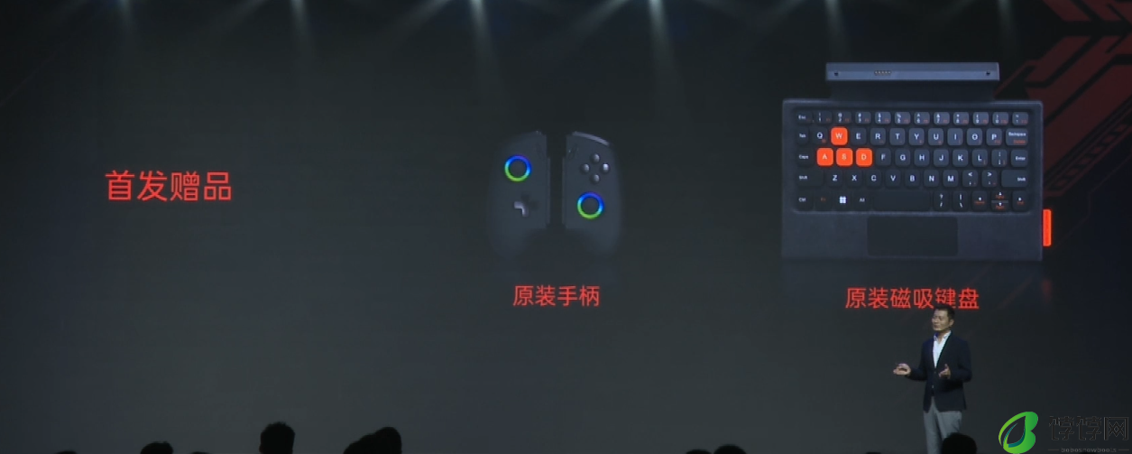 5699 元起，OnexPlayer 游侠 X1 mini 三合一电脑发布：8.8 英寸 144Hz 屏、锐龙 7 8840U