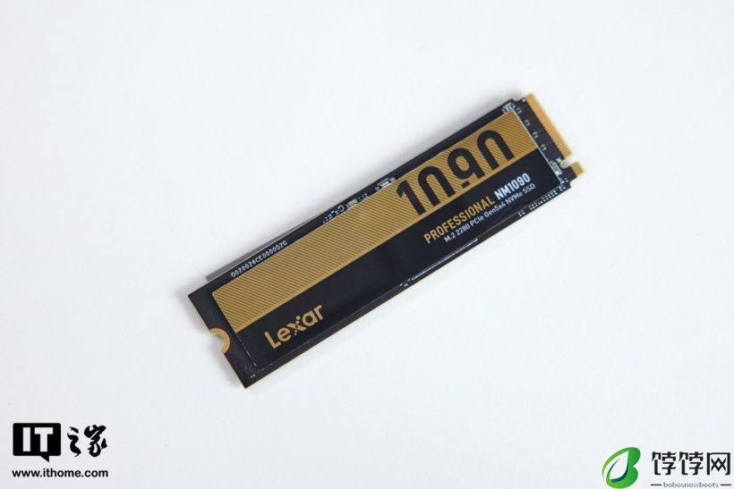 雷克沙 NM1090 PCIe5.0 Gen5x4 NVMe 固态硬盘体验:12000MB/s超高速读取,RGB 散热马甲是绝配