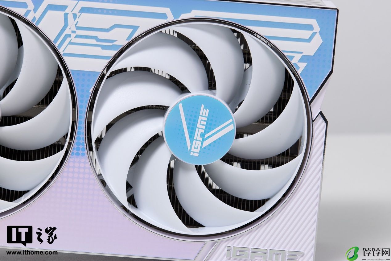 iGame GeForce RTX 4070 Ti SUPER Ultra W OC 16GB 显卡评测：2K 极致游戏体验