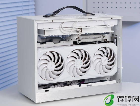 闪鳞推出 S500 V2 ITX 小钢炮机箱：15.9 升体积，兼容 ATX 电源