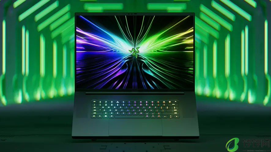 雷蛇推出灵刃 Razer Blade 18 2024 款笔记本：可选雷电 5 接口，27999 元起