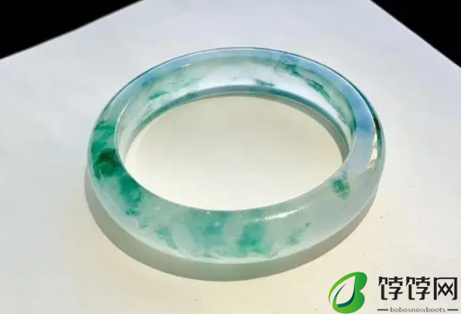 玉手镯是圆条好还是扁条好3