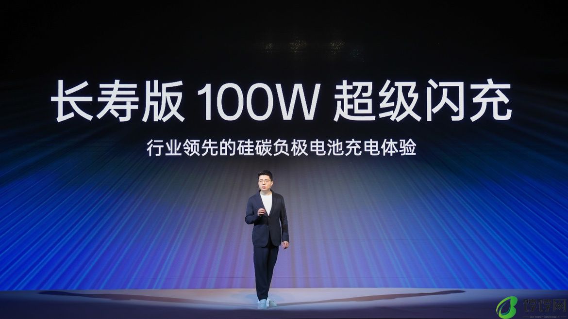 一加冰川电池发布:行业第一 6100mAh 配 100W 闪充,Ace 3 Pro 手机首发搭载