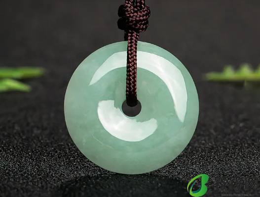 高考可以戴玉佩进考场吗2