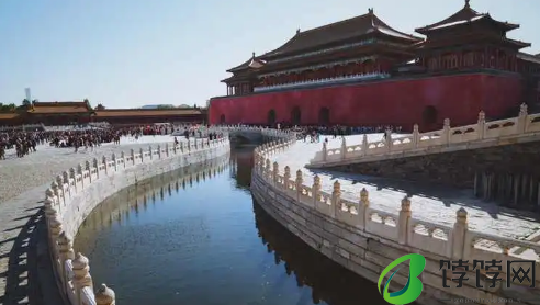 2024年北京7月份旅游人多还是8月旅游人多3
