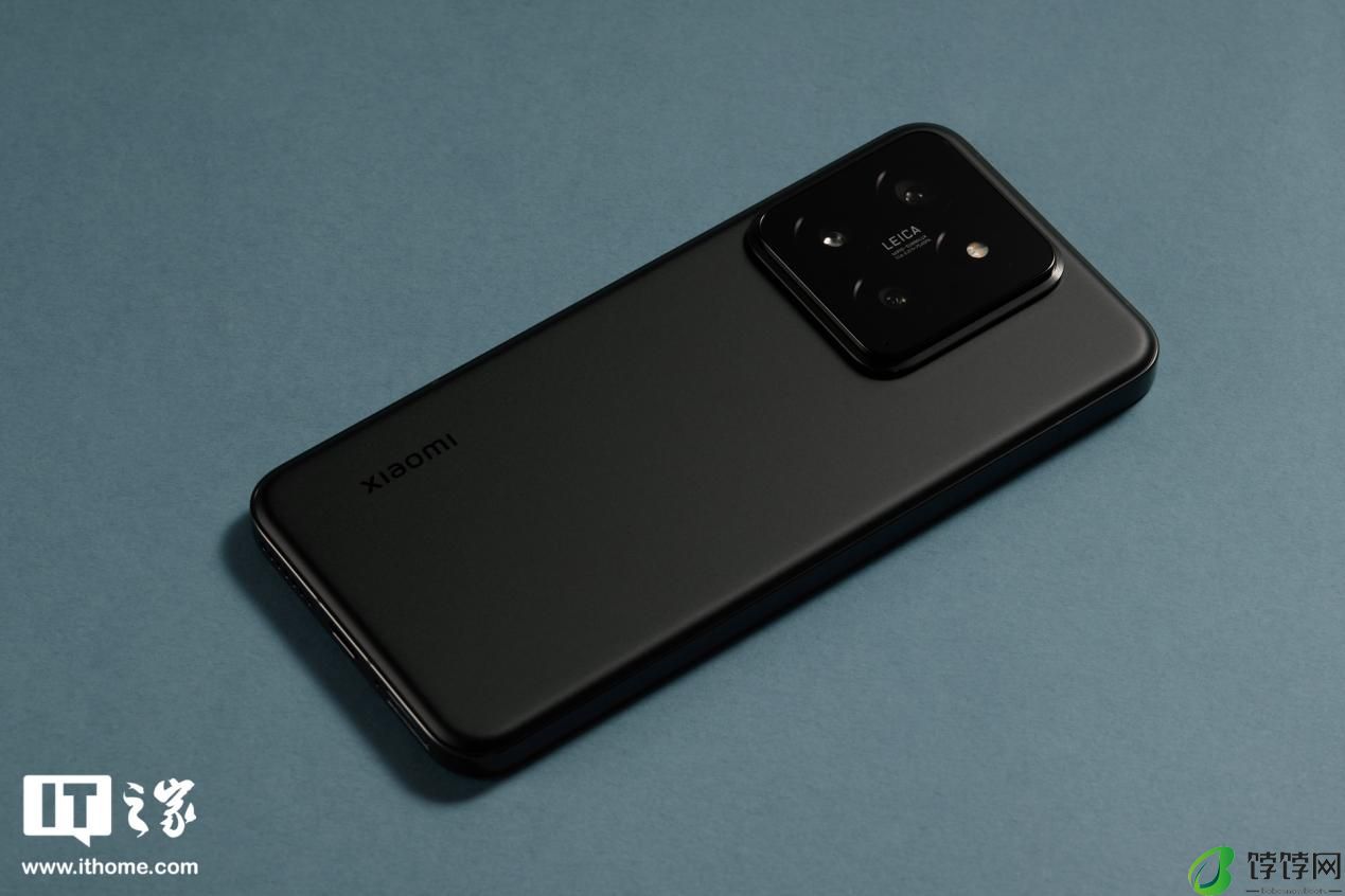 消息称小米 15 标准版手机采用直立长焦、超声波指纹,无缘 5200mAh 电池