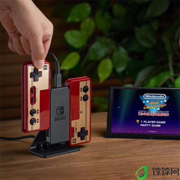 任天堂推出 Switch 主机 Joy-Con 手柄充电支架