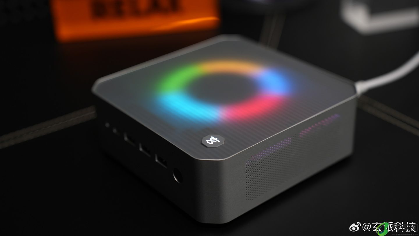 玄派创世魔方迷你主机开启预约：80W 性能释放，R7 7840HS 准系统 2899 元