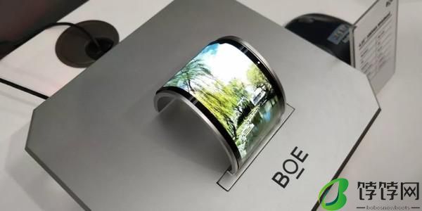  国内手机 OLED 屏幕市场快速增长 今年出货量将达 2.98 亿台 