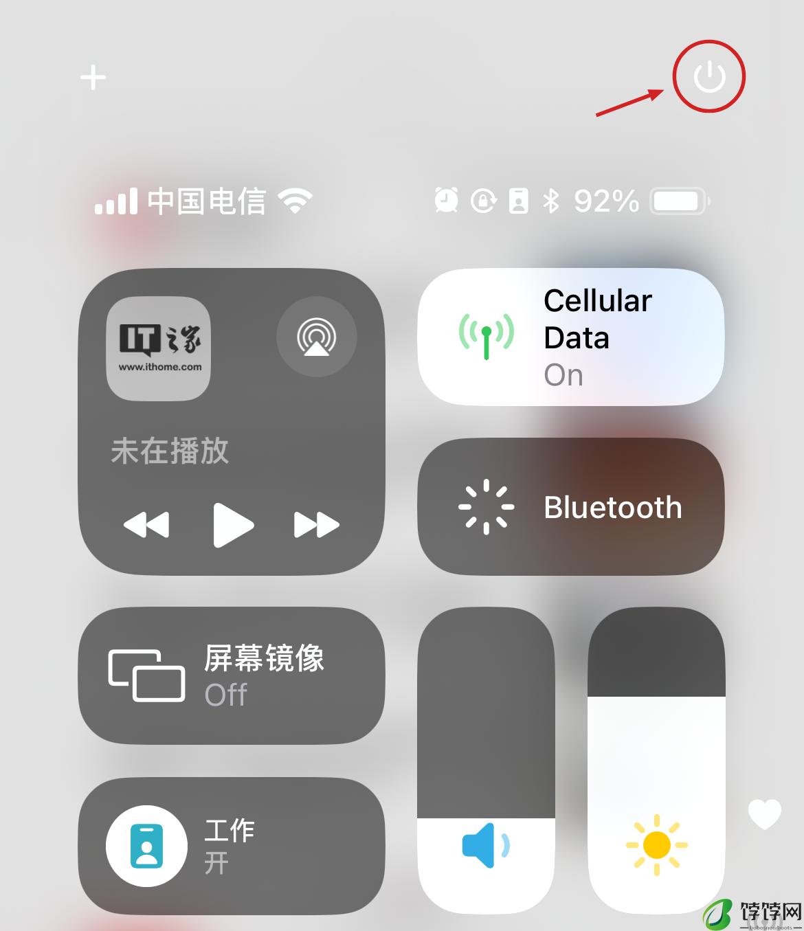 为 iPhone 16 Pro 系列固态按键铺路？苹果 iOS 18 修改音量键和电源键按压动画