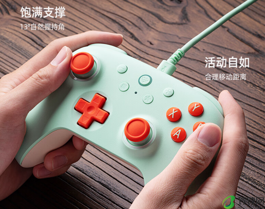 八位堂猎 2 青春版手柄发布：霍尔扳机摇杆、可选有线 / 无线，109 元起