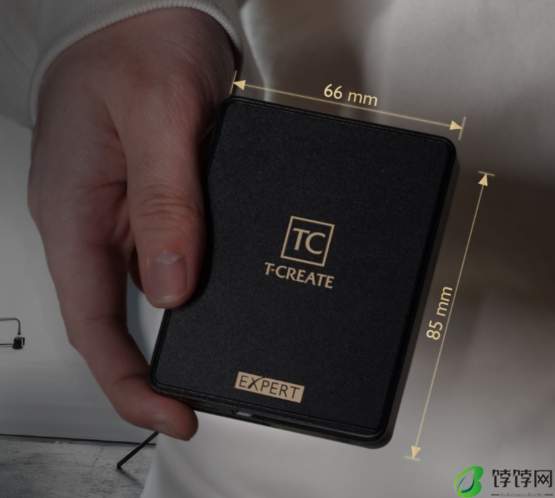 十铨推出 T-CREATE EXPERT R31 三合一存储卡读卡器，最高 2000 MB/s 读写