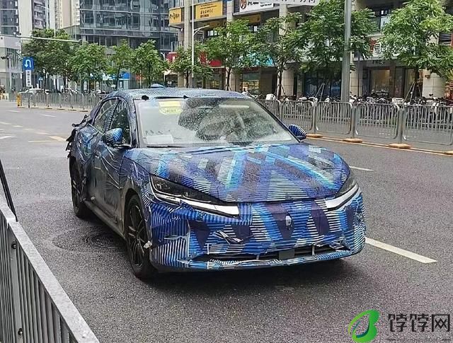 疑似比亚迪海豹05谍照曝光 预计下半年亮相