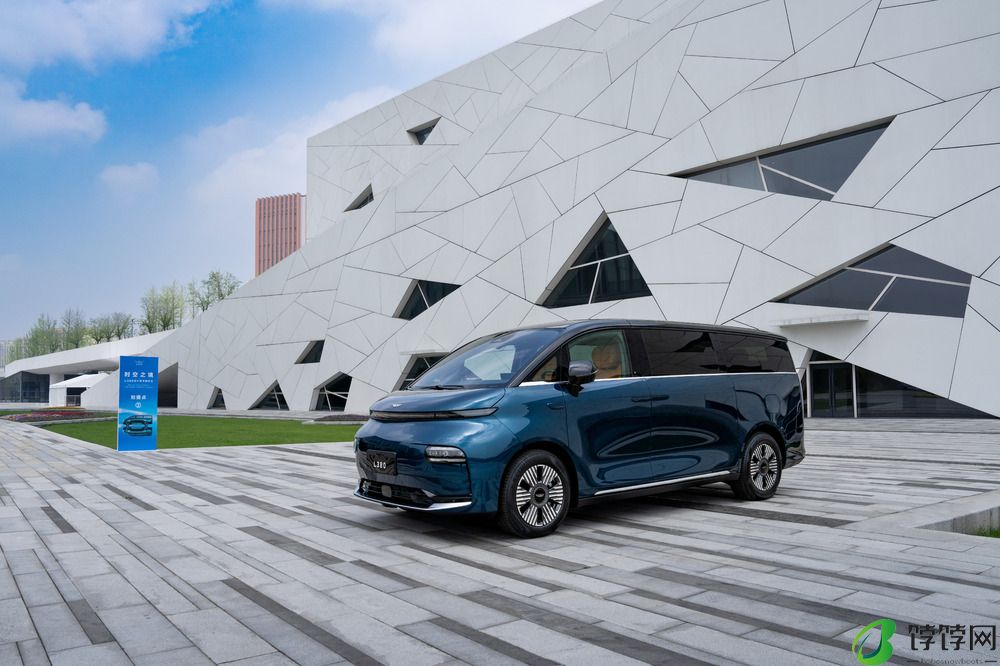 内卷时代，L380讲好“纯电MPV”的新故事