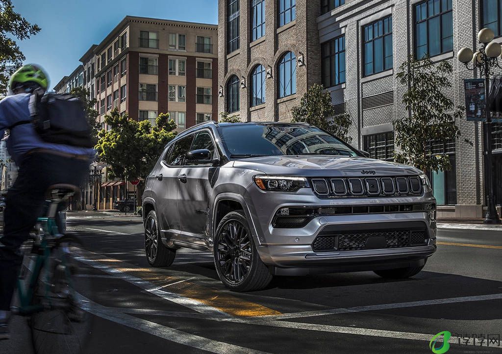 全新Jeep指南者或11月发布 外观现代化升级