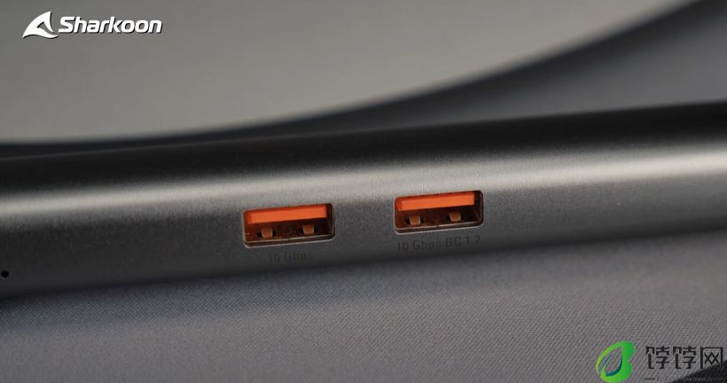 Sharkoon 推出 OfficePal Combo Adapter 棒状扩展坞，线坞一体设计