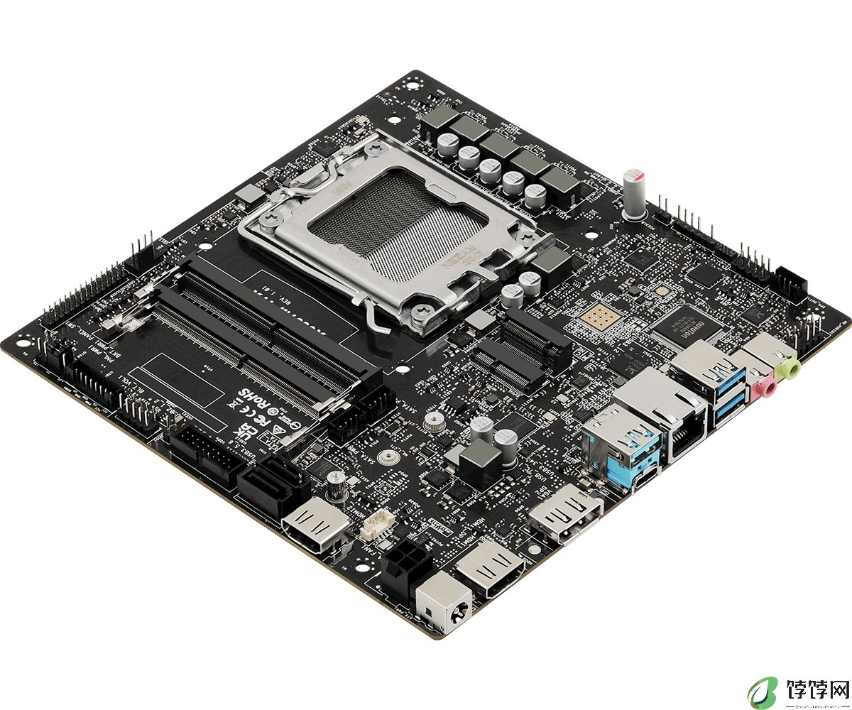 “全球首款支持 AM5 的 Thin Mini ITX 主板”，华擎发布 X600TM-ITX：最高 96GB 内存、外接 4 台显示器