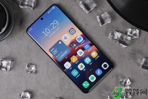  全新 NIO Phone 上手体验：家族式设计 依旧熟悉的纯净 
