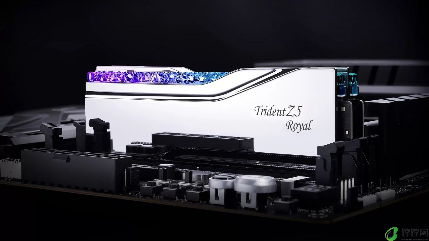 芝奇 DDR5 皇家戟内存 48GB×2 套装上市：6400CL32，3288 元