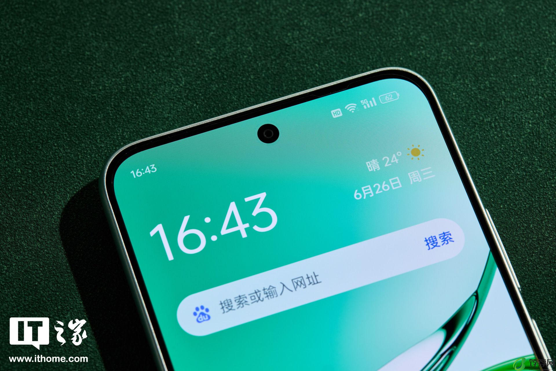 OPPO A3「山涧绿」图赏:超耐磨晶钻工艺,号称“耐用战神”