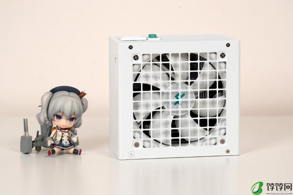  纯白便携 ITX 机箱 九州风神 CH160 试装体验 