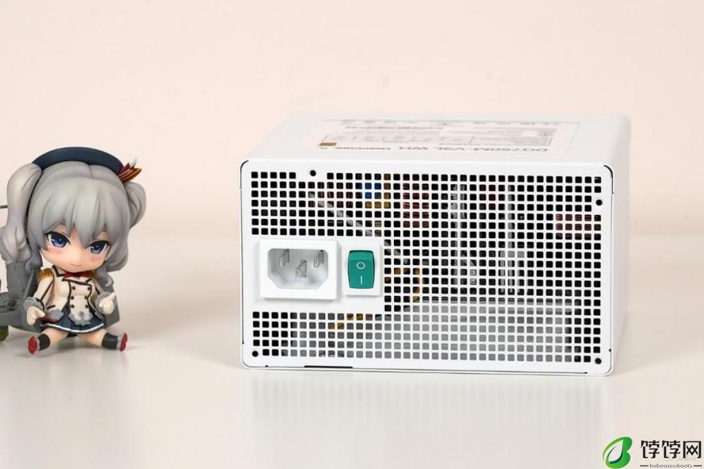  纯白便携 ITX 机箱 九州风神 CH160 试装体验 