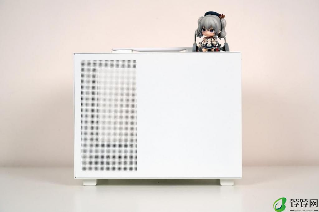  纯白便携 ITX 机箱 九州风神 CH160 试装体验 