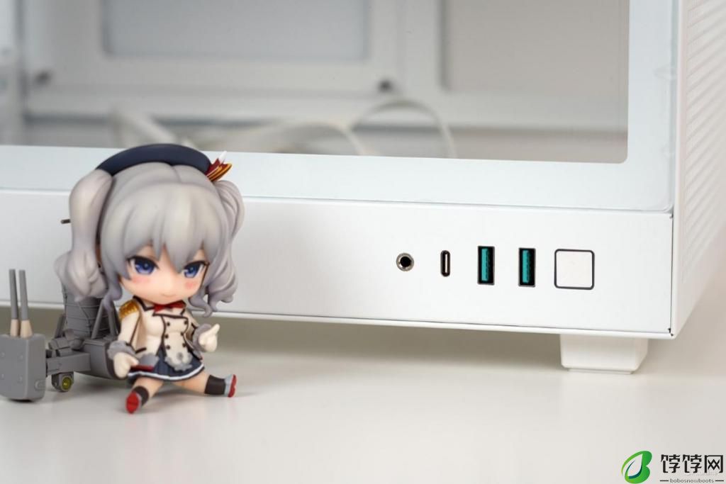  纯白便携 ITX 机箱 九州风神 CH160 试装体验 