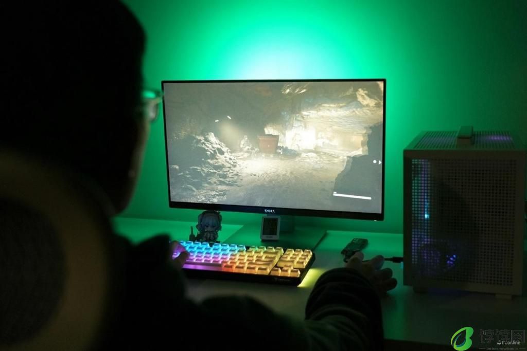  纯白便携 ITX 机箱 九州风神 CH160 试装体验 