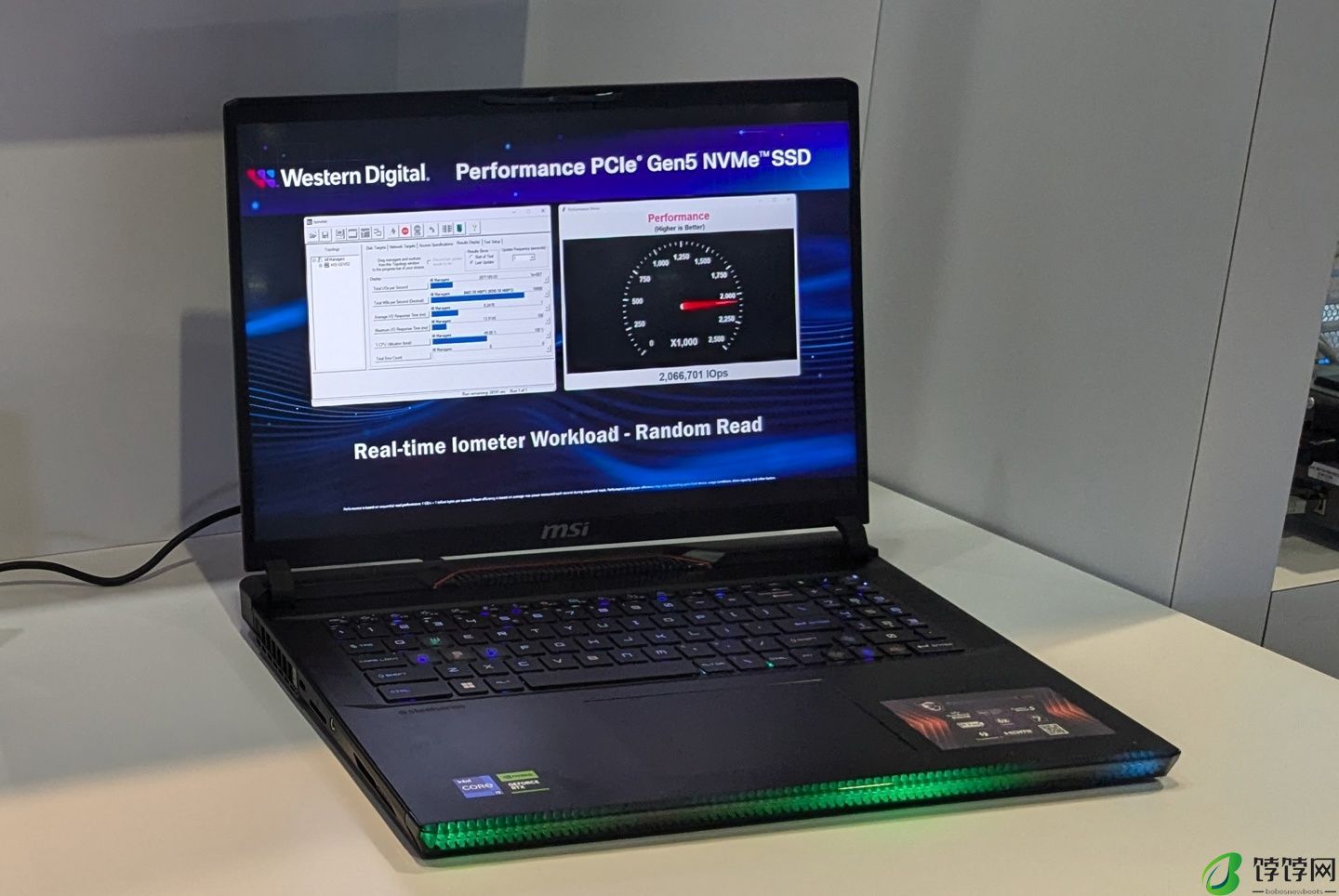 顺序读取接近 15GB/s ！西部数据展示客户端 PCIe Gen5 固态硬盘