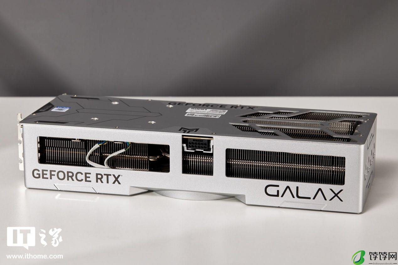 可申领《黑神话悟空》：影驰 RTX 4080 Super 金属大师 OC 显卡 8028 元 3 期免息