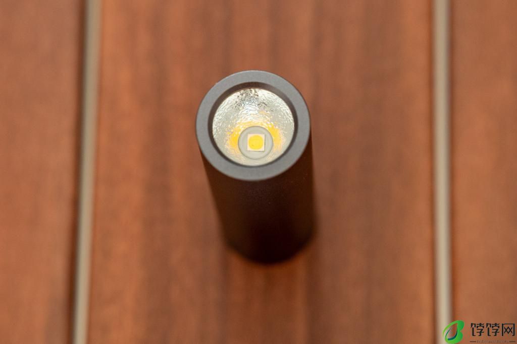  波奇客萤火虫 EDC 随行灯评测：应用场景丰富，多种使用模式切换 