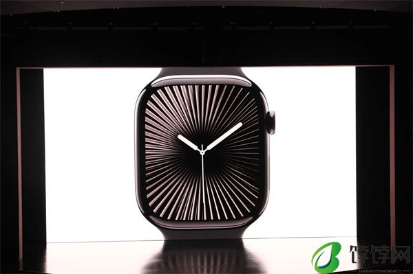 苹果发布 Apple Watch Series 10 智能手表