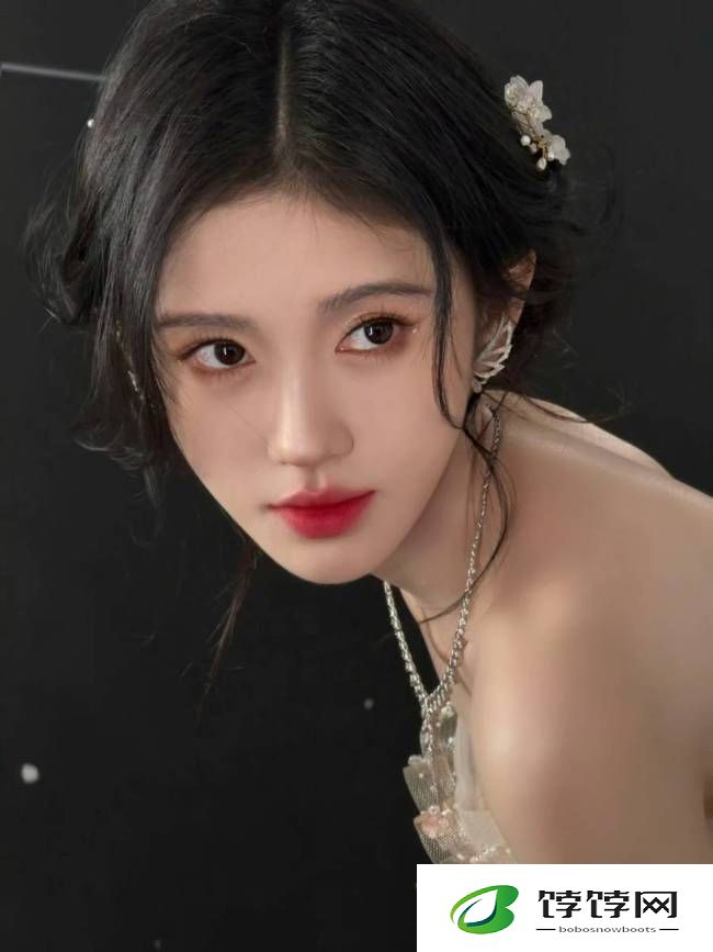鞠婧祎