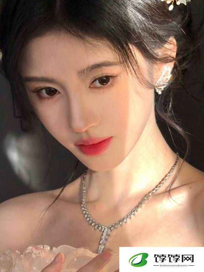 鞠婧祎