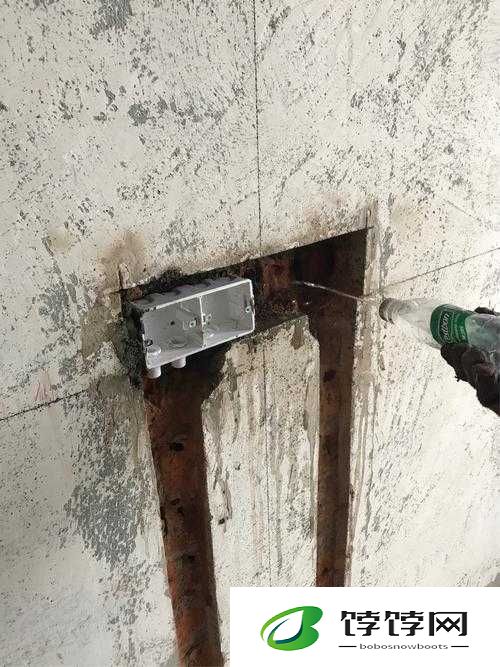 水泄不通金银不通水电工现场十分火爆