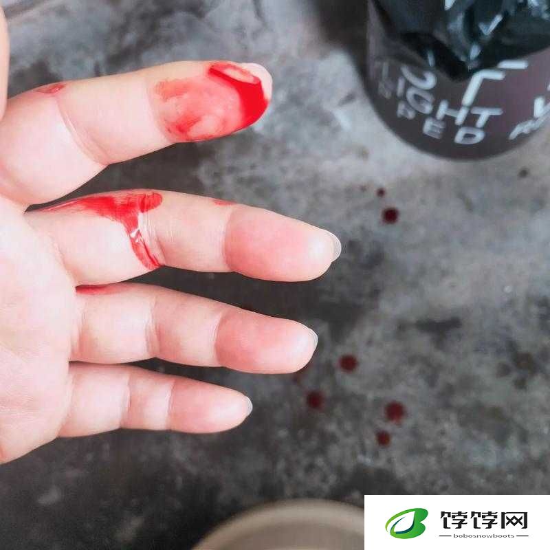 为什么手指划入缝隙会挖水：探索手指划入缝隙的奥秘