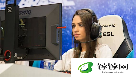 老外玩 csgo 的妹子：游戏世界中的魅力绽放