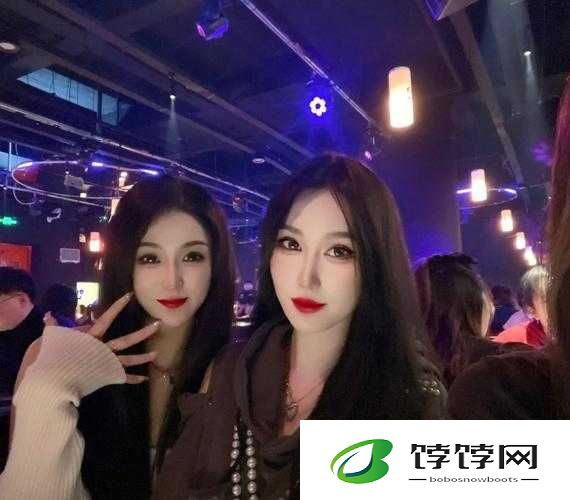 好大赛的满满的视频麻辣姐妹：引发全网热议的麻辣狂欢