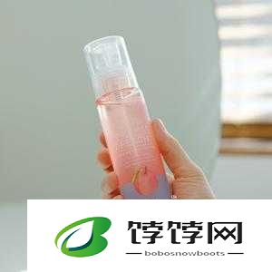 AROUNDME 水蜜桃身体喷雾：清新甜美好选择