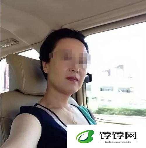 43 岁养母与 26 岁养子：婚姻不是年龄差距的阻碍
