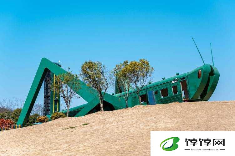 在逃生游戏里花式挨草桃子灯：惊险刺激的生存之旅