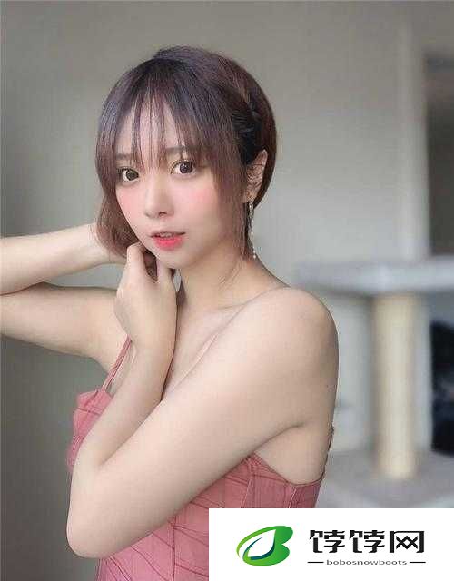 小诗成为学校教具9章笔趣阁：震惊全网的校园教具传奇